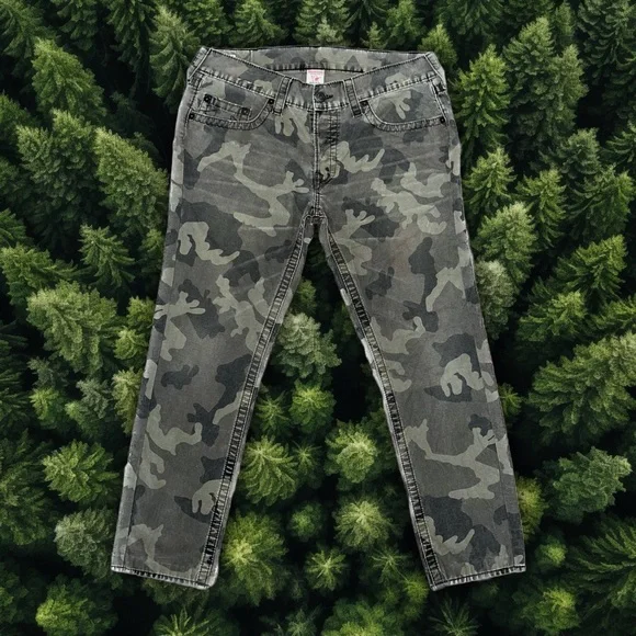 TRUE RELIGION CAMO JEANS